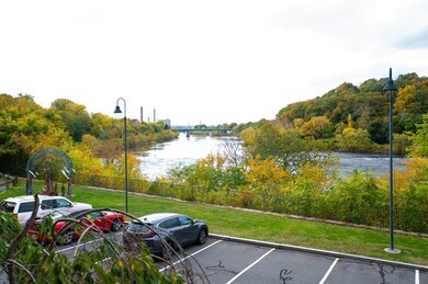 558 E Merrimack St unit 25, Lowell, MA 01852 - photo 2