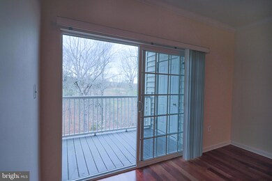 9722 Holmes Place unit 202, Manassas Park, VA 20111 - photo 4