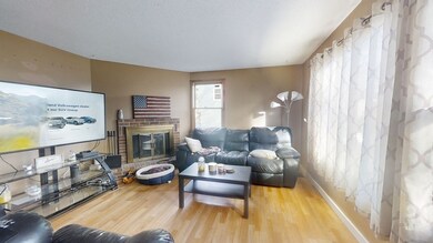 65 Acorn St unit 2, Haverhill, MA 01832 - photo 2