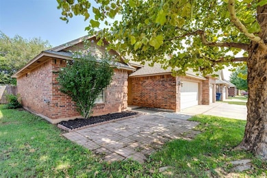 11901 SW 17th St, Yukon, OK 73099 - photo 3