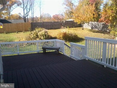 8406 Hillview Rd, Hyattsville, MD 20785 - photo 2