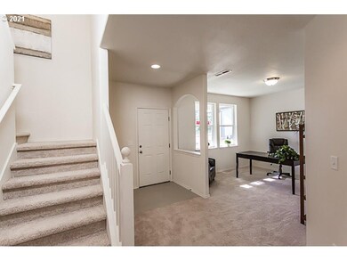 5210 Squirrel St, Springfield, OR 97478 - photo 5