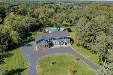 20 Rolling Dr, Glen Head, NY 11545 - photo 2