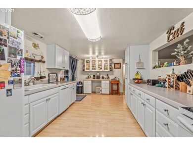 3236 Pacific Way, Longview, WA 98632 - photo 7