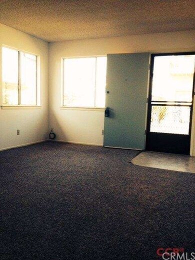 Nice and bright living room with plenty of natural