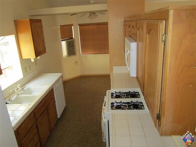 3270 Mica Ct, Rosamond, CA 93560 - photo 2