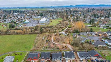 1204 S 9th St, Independence, OR 97351 - photo 7