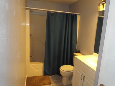 8 Plaza Village Rd, Plymouth, NH 03264 - photo 5