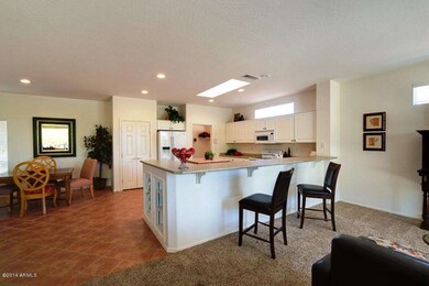 Eat-in Kitchen