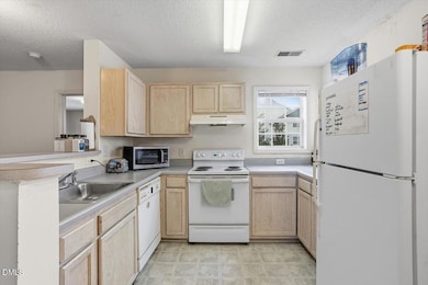 2031 Wolfmill Dr unit 204, Raleigh, NC 27603 - photo 4