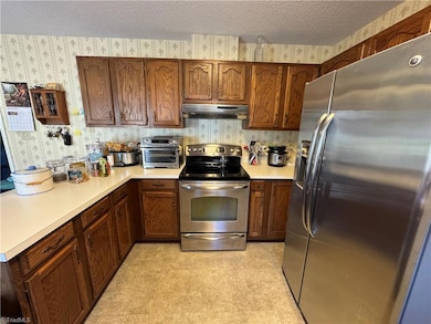 3867 Yarbrough Ave, Winston Salem, NC 27106 - photo 6