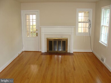 4402 W Virginia Ave, Bethesda, MD 20814 - photo 7