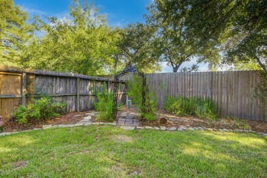 1403 Silverleaf Dr, Friendswood, TX 77546 - photo 6
