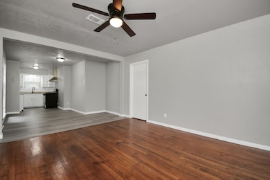 833 Dutch St, Deer Park, TX 77536 - photo 3