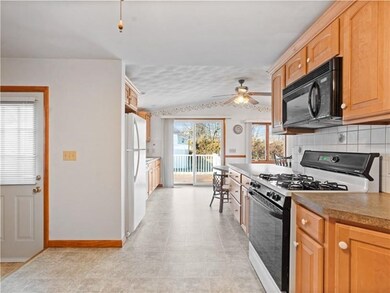 9 Wild Berry Dr, Cranston, RI 02920 - photo 6