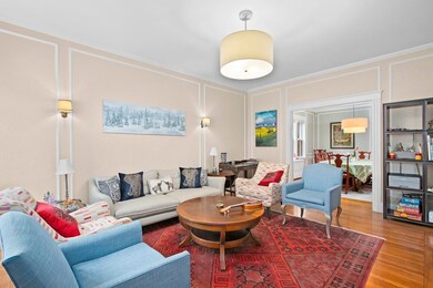 9 Colbourne Crescent unit 1, Brookline, MA 02445 - photo 5