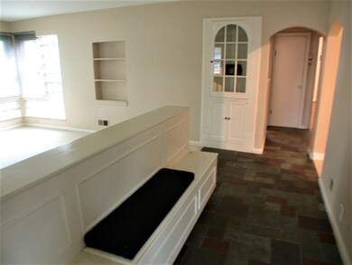 Archways & Built-ins