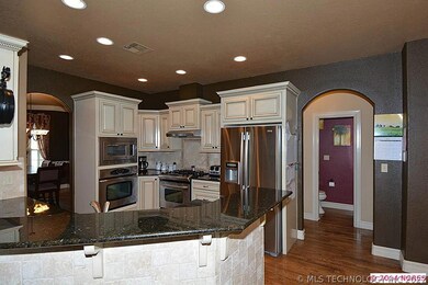 Built in Electric Oven & Gas Oven/Range