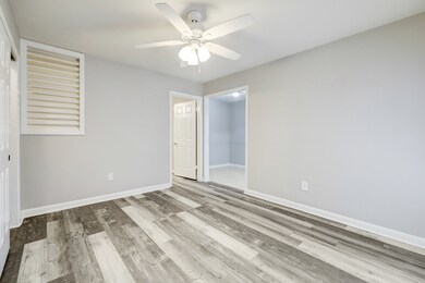 2202 Park St unit 12, Houston, TX 77019 - photo 7