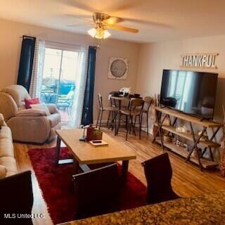 1664 Beach Blvd unit 145, Biloxi, MS 39531 - photo 2