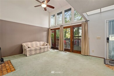 21025 76th Ave W unit 11, Edmonds, WA 98026 - photo 2