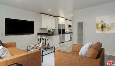 656 Indiana Ave unit 2, Venice, CA 90291 - photo 4