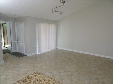 9732 Boca Gardens Cir N unit D, Boca Raton, FL 33496 - photo 4