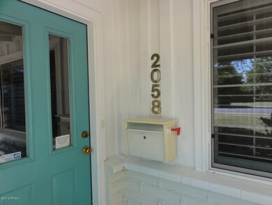 2058 W Cambridge 2085