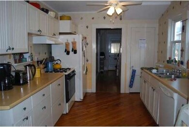 13 Marmion St, Jamaica Plain, MA 02130 - photo 6