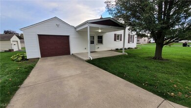 491 W Wilson St, Struthers, OH 44471 - photo 5
