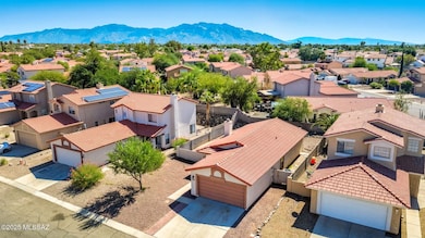 9506 N Albatross Dr, Tucson, AZ 85742 - photo 3