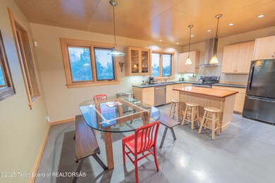 405 E Howard Ave, Driggs, ID 83422 - photo 6