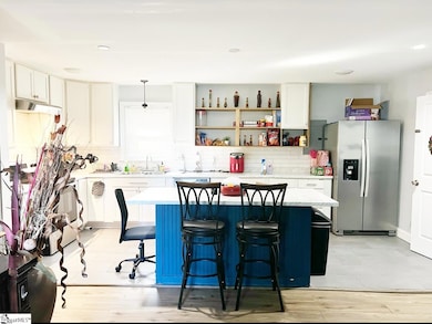 319 Jacquline Ln, Greenville, SC 29607 - photo 6