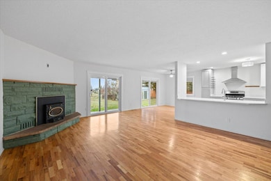 2554 W Stewart Ave, Medford, OR 97501 - photo 7