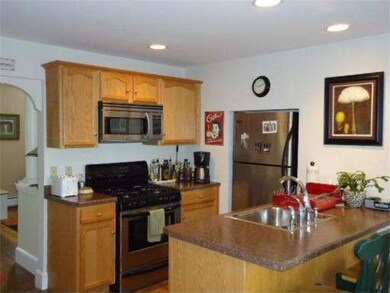 28 Winter St, Easthampton, MA 01027 - photo 2