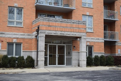 Eagle Point Condominiumns unit 404, Niles, IL 60714 - photo 3