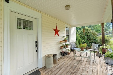 136 Round Top Rd, Asheville, NC 28803 - photo 6