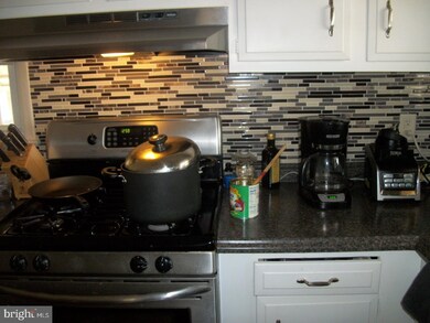 124 Watkins Ave, Gibbstown, NJ 08027 - photo 7