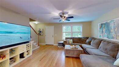 36 King St unit 1, Warwick, RI 02886 - photo 4