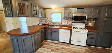 809 Bridge St unit 809, Chicago Heights, IL 60411 - photo 4