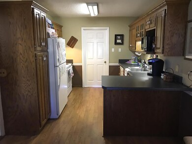 972 Horse Mountain Rd, Shelbyville, TN 37160 - photo 6