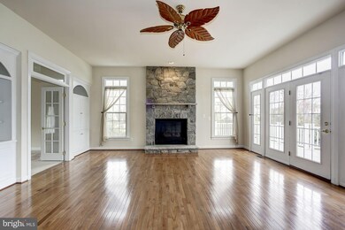 9045 Swans Creek Way, Lorton, VA 22079 - photo 2