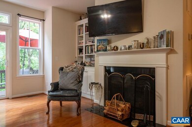 Gas fireplace