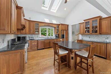 40 Overlook Dr, Aquebogue, NY 11931 - photo 6