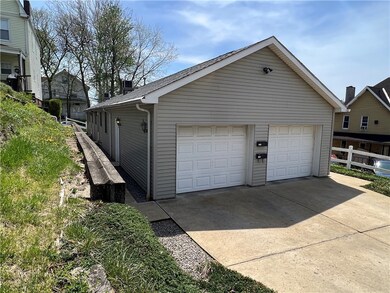 Side Elevation-1 garage for each unit