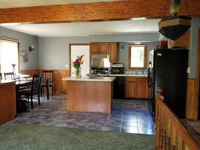 68 Cogswell St, Haverhill, MA 01832 - photo 5