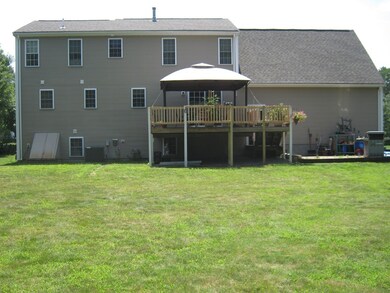 42 Winter Cir, Rockland, MA 02370 - photo 2