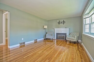 105 Beach St, Foxboro, MA 02035 - photo 5