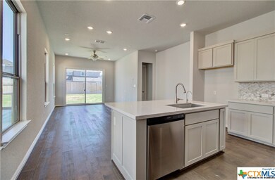 888 Casetta Trail, New Braunfels, TX 78130 - photo 3