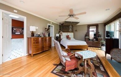 5508 Felker Way (29 of 76)